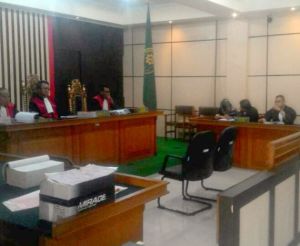 Istri Bupati Ini Dituntut 1,5 Tahun