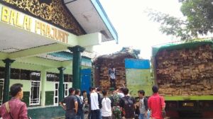 Tim Intel Korem Jambi Amankan 80 M3 Kayu Meranti Dari Hutan Lindung Bukit 30