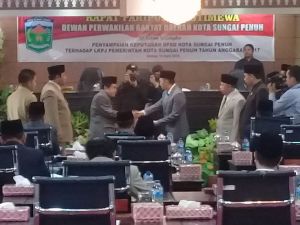 Wako AJB Terima Rekomendasi Dewan Terkait LKPJ 2017