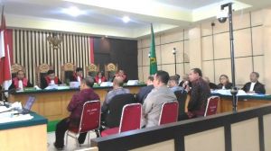 Begini Cara Kusnindar Bagikan Uang di Tahun 2017