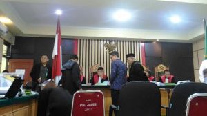 Hakim Tanya Asal Uang Ketok Palu 2017, Zola: Tidak Tahu, Asumsi Saya dari Kontraktor