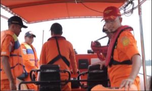 Basarnas Jambi Pantau Aktivitas Penyeberangan Warga di Sungai Batanghari 