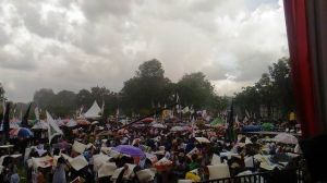 Sempat Diguyur Hujan, Pendukung Fasha-Maulana Makin Semangat di Kampanye Akbar