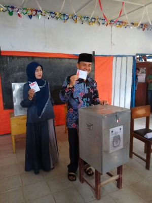 Hitung Cepat Desk pilkada Kerinci, Adirozal-Ami Taher Unggul Sementara