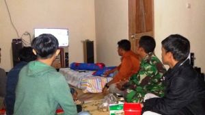 Nobar Bersama Pemuda Karangdawung Desa Bonomerto