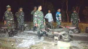 Si Angkong Seperti Mikrolet Di Malam Hari