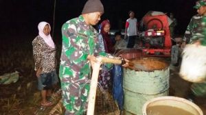 Dibutuhakan Alat Penyedot Air Untuk Mengisi Drum-Drum      