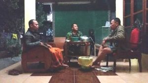Komunikasi Sosial Pada Pertemuan RT      