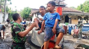 Antusiasme Anak-Anak Desa Bonomerto
