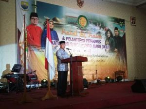 Hadir di Pelantikan Pengurus IKBJ, Fasha: Jangan Sungkan-Sungkan Kritik untuk Kemajuan Jambi