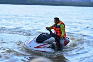 Ingin Kota Jambi jadi Wisata Air, Fasha Jajal Jetski di Sungai Batanghari