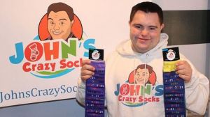 John, Penderita Down Syndrome yang Usaha Kaos Kaki Beromset  Rp20 M