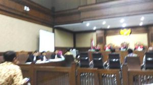 Apif Disuruh Zola Penuhi Kebutuhan Laza      