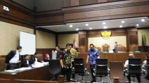 Stres Dimintai Uang Ketok Palu, Erwan Lapor ke KPK Minta Datangi DPRD