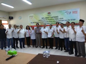 Kompak...Tim Kampanye Jokowi-Maruf Jambi Resmi Daftar ke KPU