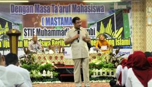 SAH Beri Kuliah Perdana Mahasiswa Baru STIE Muhammadiyah Jambi