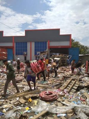 Soal Ambil Makanan dan Minuman di Minimarket, Ini Penjelasan Mendagri