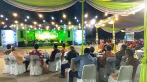 Ratusan Pengunjung Antusias Saksikan Pembukaan Festival dan Karnaval Angso Duo