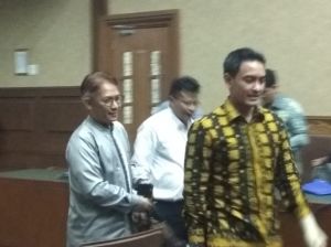 Zola Akui Terima Alphard Tapi Tidak Tahu Asalnya