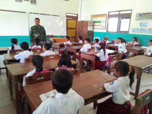Satgas TMMD Berikan Materi Wasbang di SDN 1 Pasedan
