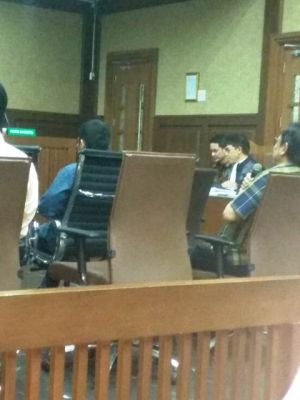 Secara Bersamaan Anggota DPRD Jambi Beda Keterangan Saat Persidangan Zumi Zola