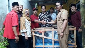Penyerahan Bantuan Kementrian Perindustrian untuk IKM di Tanjabtim, Ihsan: Semoga Makin Sejahtera