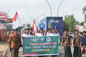 Peringatan Hari Santri di Muaro Jambi Dimeriahkan dengan Kirab