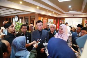 Mendagri Sebut Kepala Daerah Tangan Kanan Presiden, Menteri Tangan Kirinya