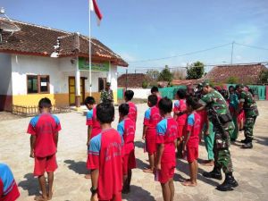 Satgas TMMD Lakukan Giat Non Fisik Berupa Latih TUS Anak SD