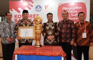Provinsi Jambi Dianugerahi Adibahasa 2018   