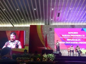 SAH Bekali Peserta Kongres Bahasa Indonesia Ke XI Dengan Strategi Diplomasi Bahasa Dan Sastra