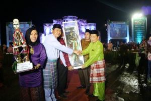 Sekda Budidaya Tutup MTQ ke-49 Tingkat Kota Jambi, Telanaipura Juara Umum