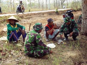 Berbincang Bincang Saat Istirahat Kerja Asyik Juga