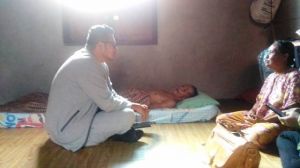 Jenguk Warga yang Sakit di Sebrang, KFA: Semoga Diberi Kesembuhan