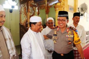 Lakukan Shalat Jum'at Keliling, Ini Pesan Kapolda Jambi Kepada Warga