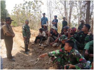 Tingkatkan Kemanunggalan TNI-Rakyat Dengan Komsos