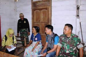 Bersama BKKBN, Satgas TMMD Lakukan Giat Sosialisasi KB