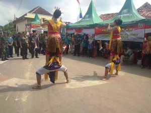 Tari Orek-Orek dan Tari Gondorio Sambut Tamu Wasev Sterad