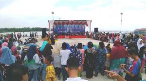 Penutupan TMMD di Dusun Sungai Ayam Diisi dengan Hiburan Rakyat dan Doorprize