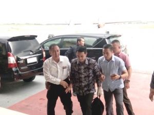 BREAKING NEWS: Zola Tiba Dibandara Jambi Langsung ke Pemakaman ZN   