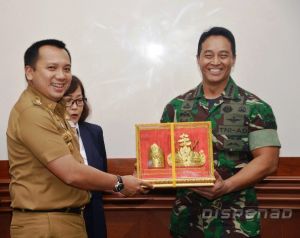 Kasad Sambut Baik Keinginan Masyarakat, Lanudad Gatot Subroto Layani Penerbangan Sipil  di Way Kanan