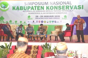 Diundang Pembicara Simposium Nasional, Safrial Lugas Paparkan Rehabilitasi Mangrove      