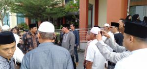 Sambut Kedatangan Jenazah Ibunda ZN di Bandara, Dianto: Beliau Banyak Berbuat Untuk Provinsi Jambi