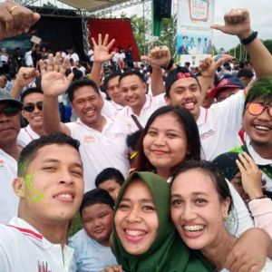 Ribuan Massa Padati Lapangan Kantor Bupati Muaro Jambi