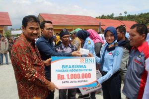 Lakukan Program Pengawasan Beasiswa PIP, SAH Reses Ke Sekolah-Sekolah