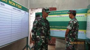 Tambah Semangat, Anggota Satgas Kodim 0417/Kerinci Terima Kaporlap TMMD