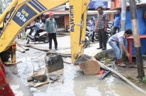 Sekda Akui Drainase dalam Kota Kualatungkal Bermasalah