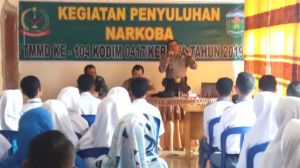 Bekerjasama dengan Polres Kerinci, Satgas TMMD Sosialisasi Bahaya Narkoba ke Masyarakat Sungai Ning