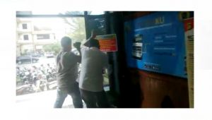 Diperiksa KPK, Saksi Ini Ambil Langkah Seribu hingga ke Jalan Protokol untuk Hindari Wartawan