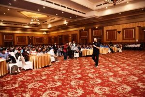 Bicara di Simposium dan Seminar Nasional KNPI, Fasha Ajak Pemuda Bangun Daerah Melalui Kemandirian